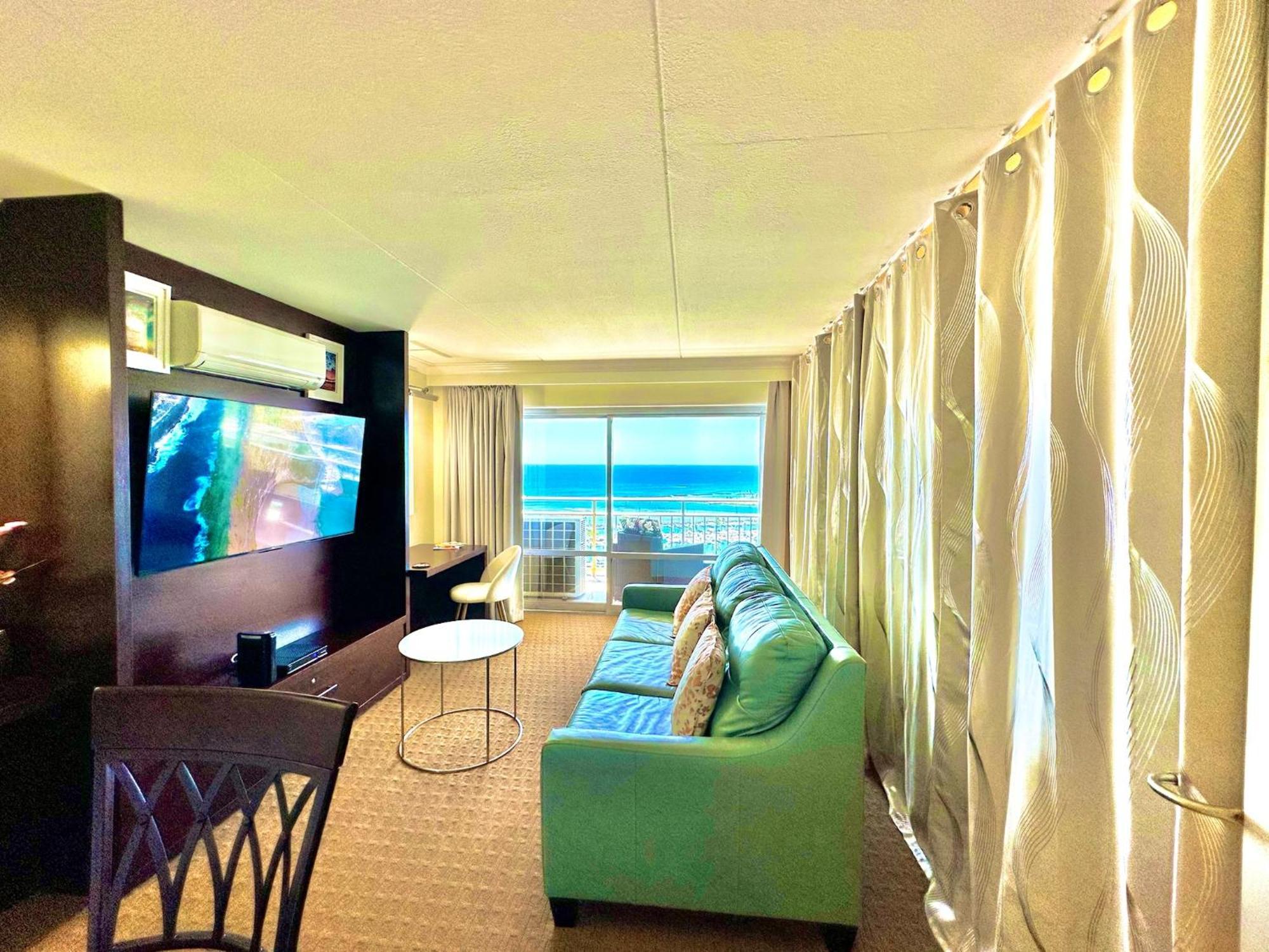 Waikiki Beach Experience! Luxury Oceanview Suite! Honolulu Buitenkant foto