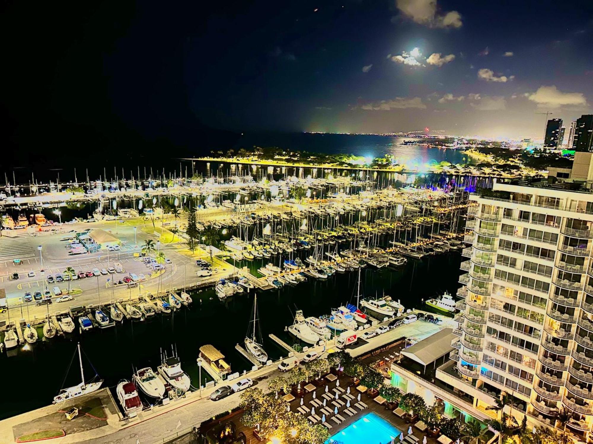 Waikiki Beach Experience! Luxury Oceanview Suite! Honolulu Buitenkant foto