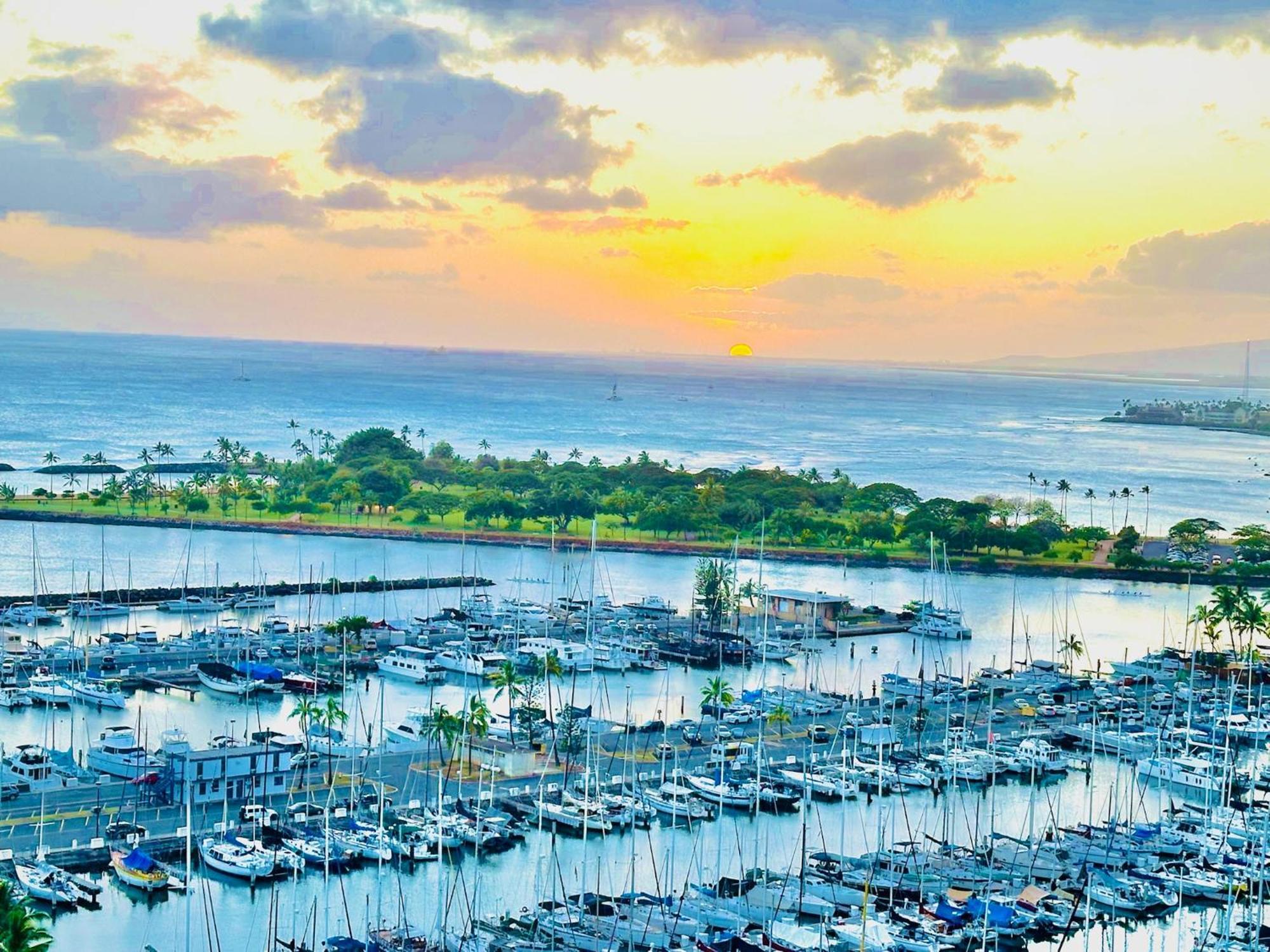 Waikiki Beach Experience! Luxury Oceanview Suite! Honolulu Buitenkant foto